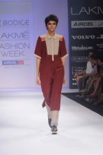 Model walk the ramp for Bodice show at Lakme Fashion Week 2012 Day 5 in Grand Hyatt on 7th Aug 2012 (88).JPG